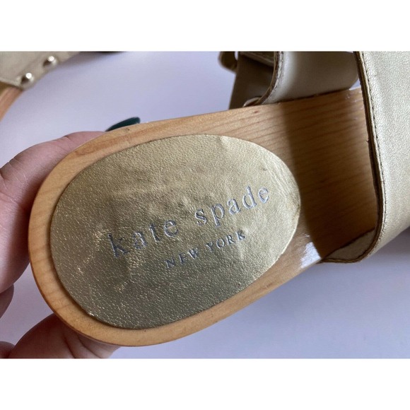 Womens Sandals KATE SPADE Gold Leather Wood Soles Size 8 Slip on Shoes - Picture 6 of 10
